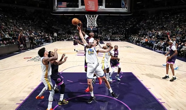 开云APP-外线投篮方面的手感依然没有恢复，勇士内线新星必须尽快有所提升